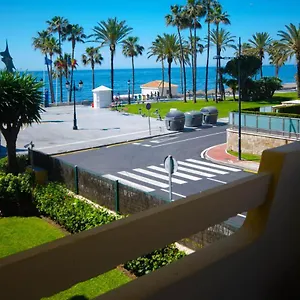 https://apartamento-ana-marbella.1costadelsol.com